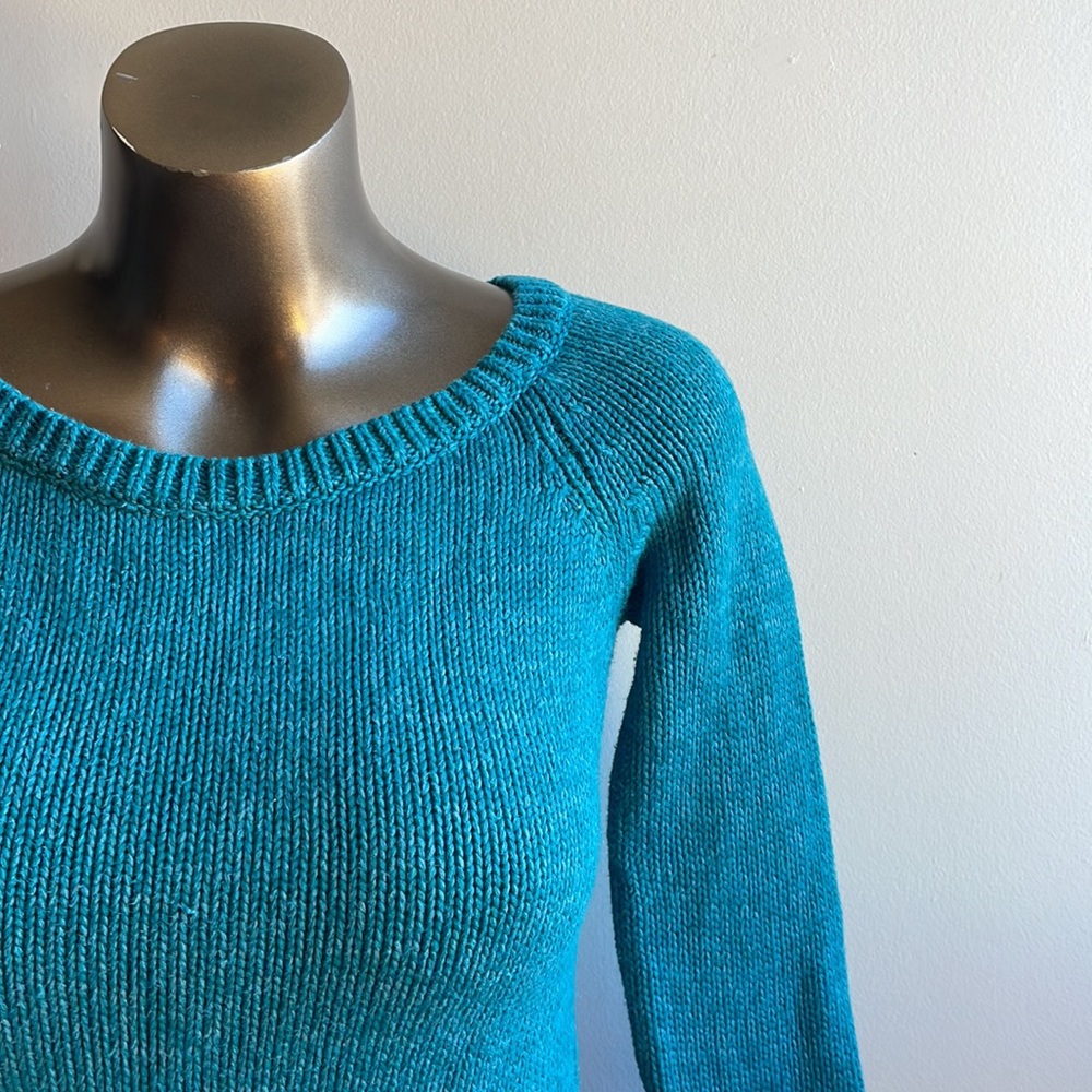 Knit Turquoise Sweater American Eagle Size Medium .